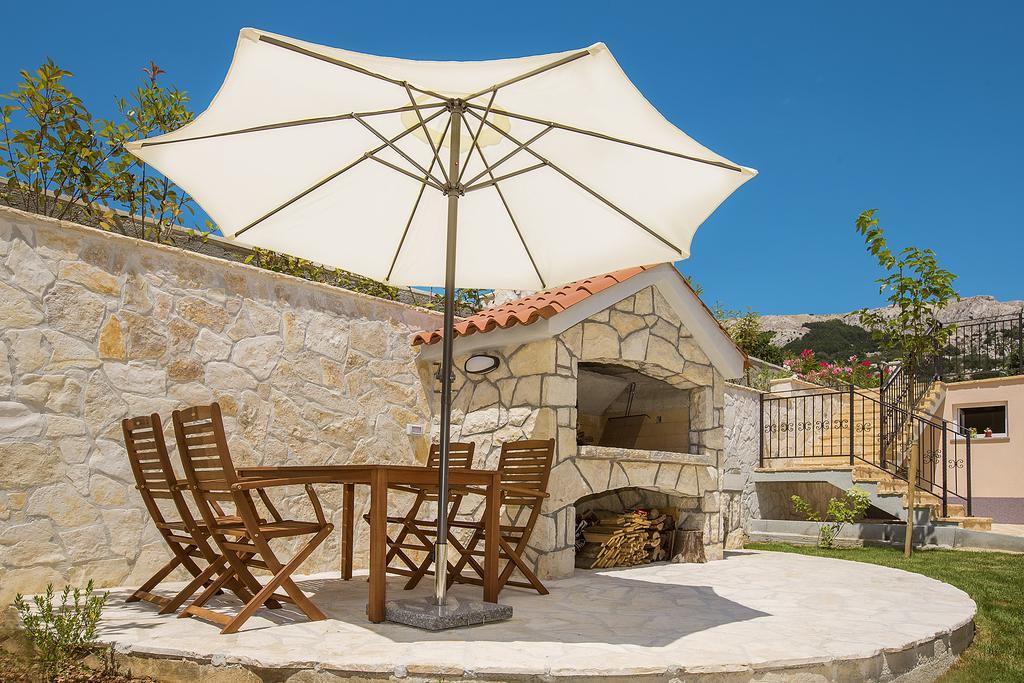 Residence Mediterraneo Baska  Ngoại thất bức ảnh