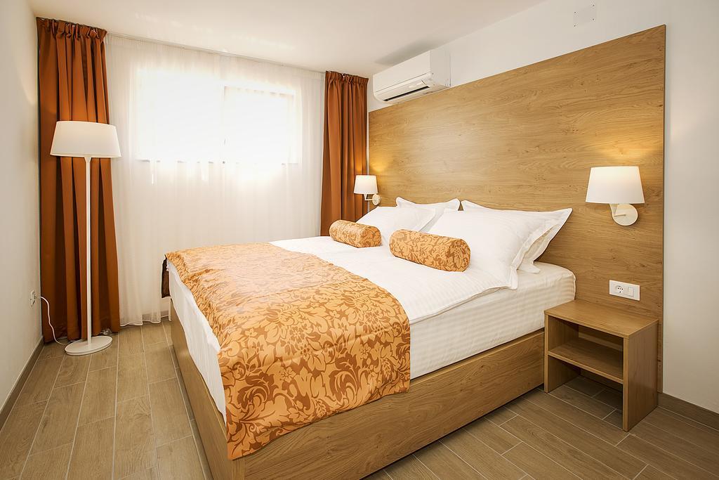 Residence Mediterraneo Baska  Ngoại thất bức ảnh