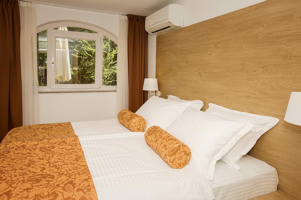 Residence Mediterraneo Baska  Ngoại thất bức ảnh