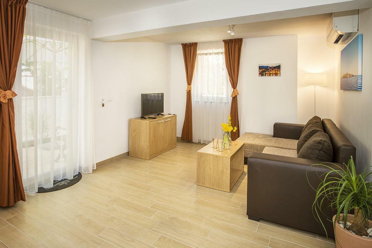 Residence Mediterraneo Baska  Ngoại thất bức ảnh