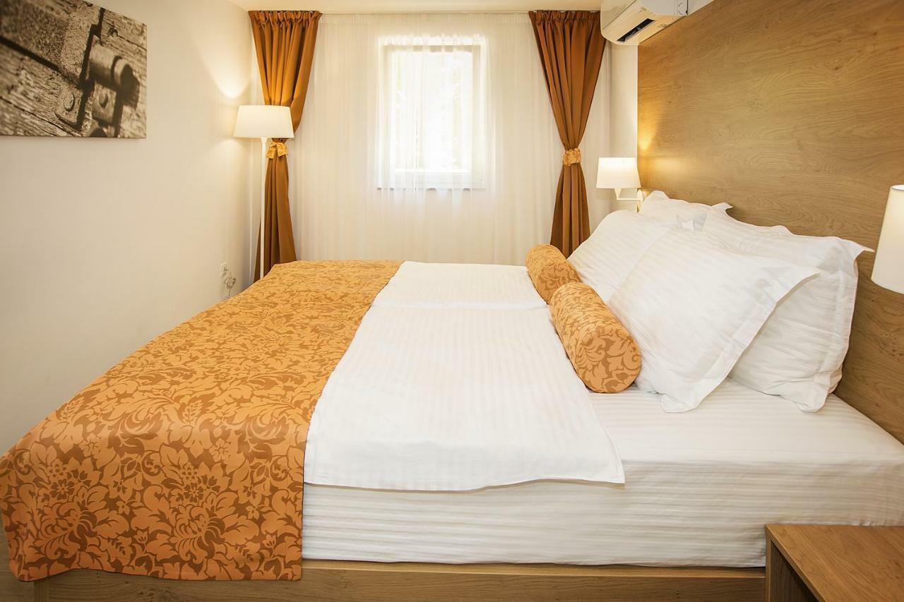 Residence Mediterraneo Baska  Ngoại thất bức ảnh