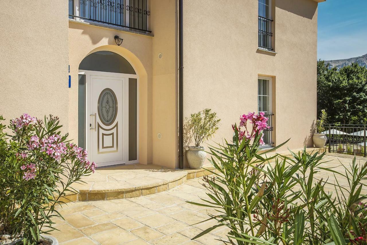 Residence Mediterraneo Baska  Ngoại thất bức ảnh